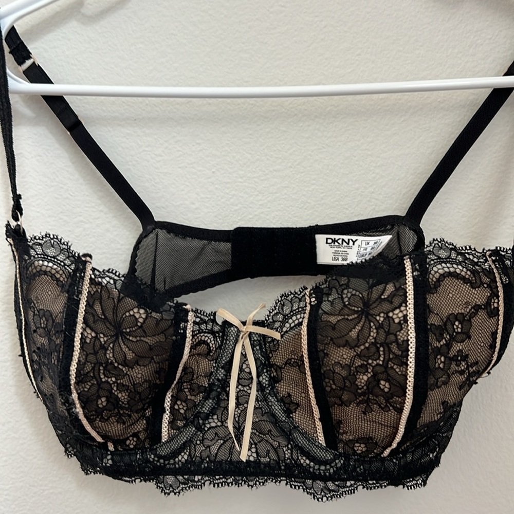 NWOT DKNY lace push up bra